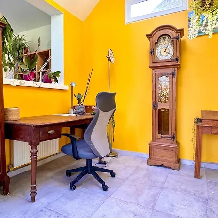 Hébergement de vacances Antipodes, Maison Avec Parking Face Au Port